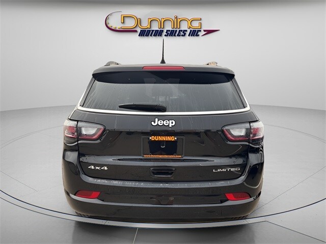 2024 Jeep Compass Limited photo 2