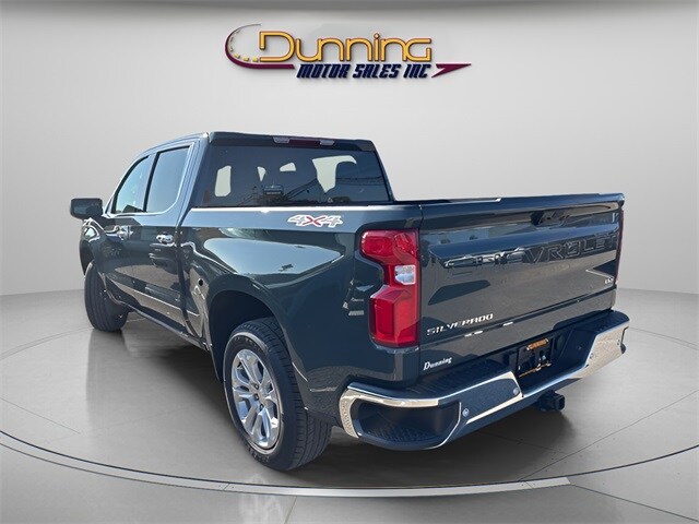 2026 Chevrolet Silverado 1500 LTZ photo 2