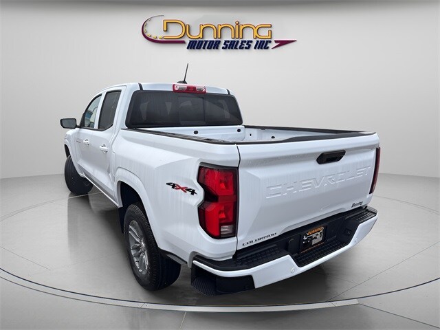 2026 Chevrolet Colorado LT photo 2