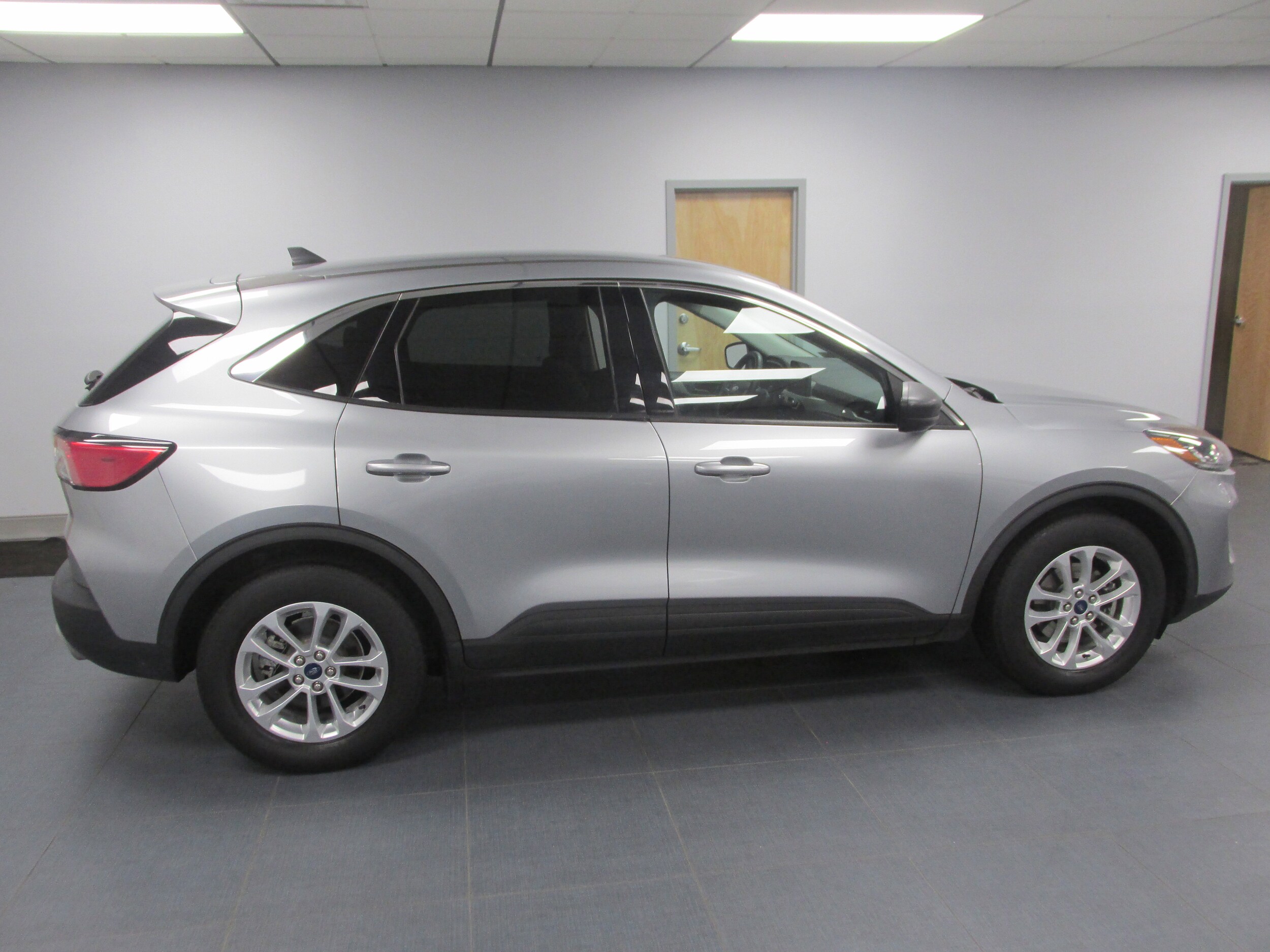 2022 Ford Escape SE photo 4