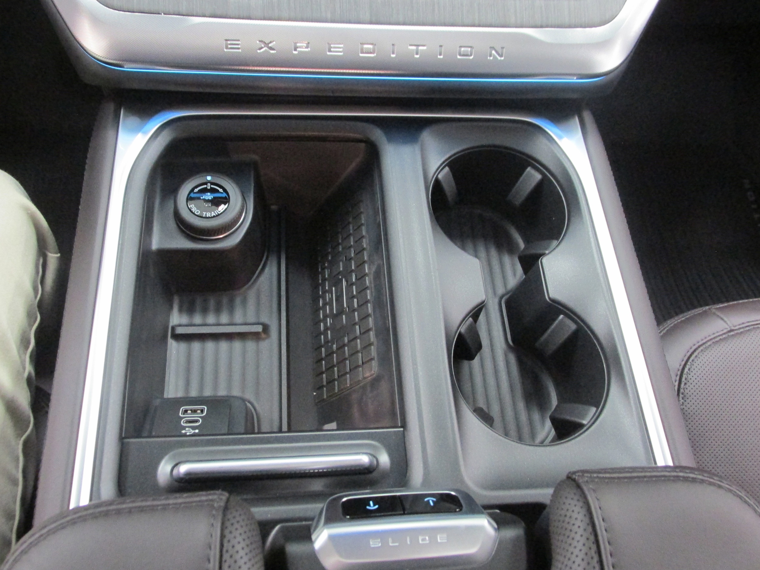 2025 Ford Expedition Platinum - Photo 45