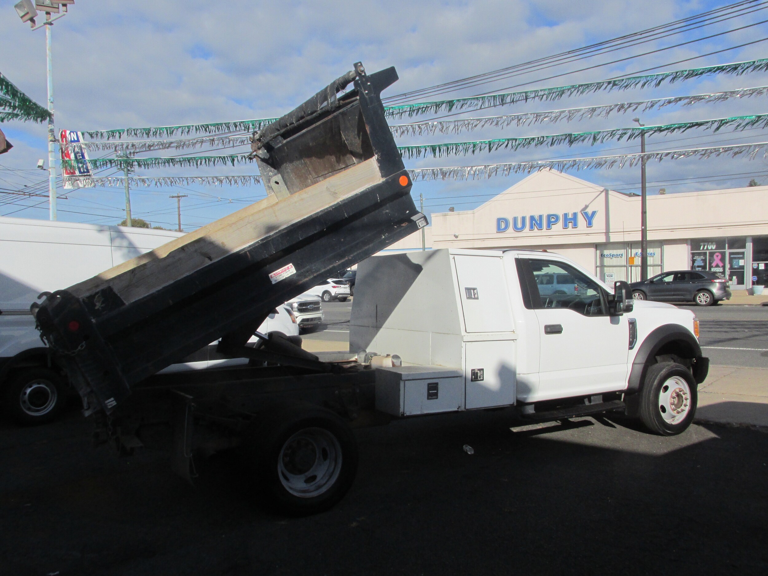 2017 Ford F-550 XL photo 3