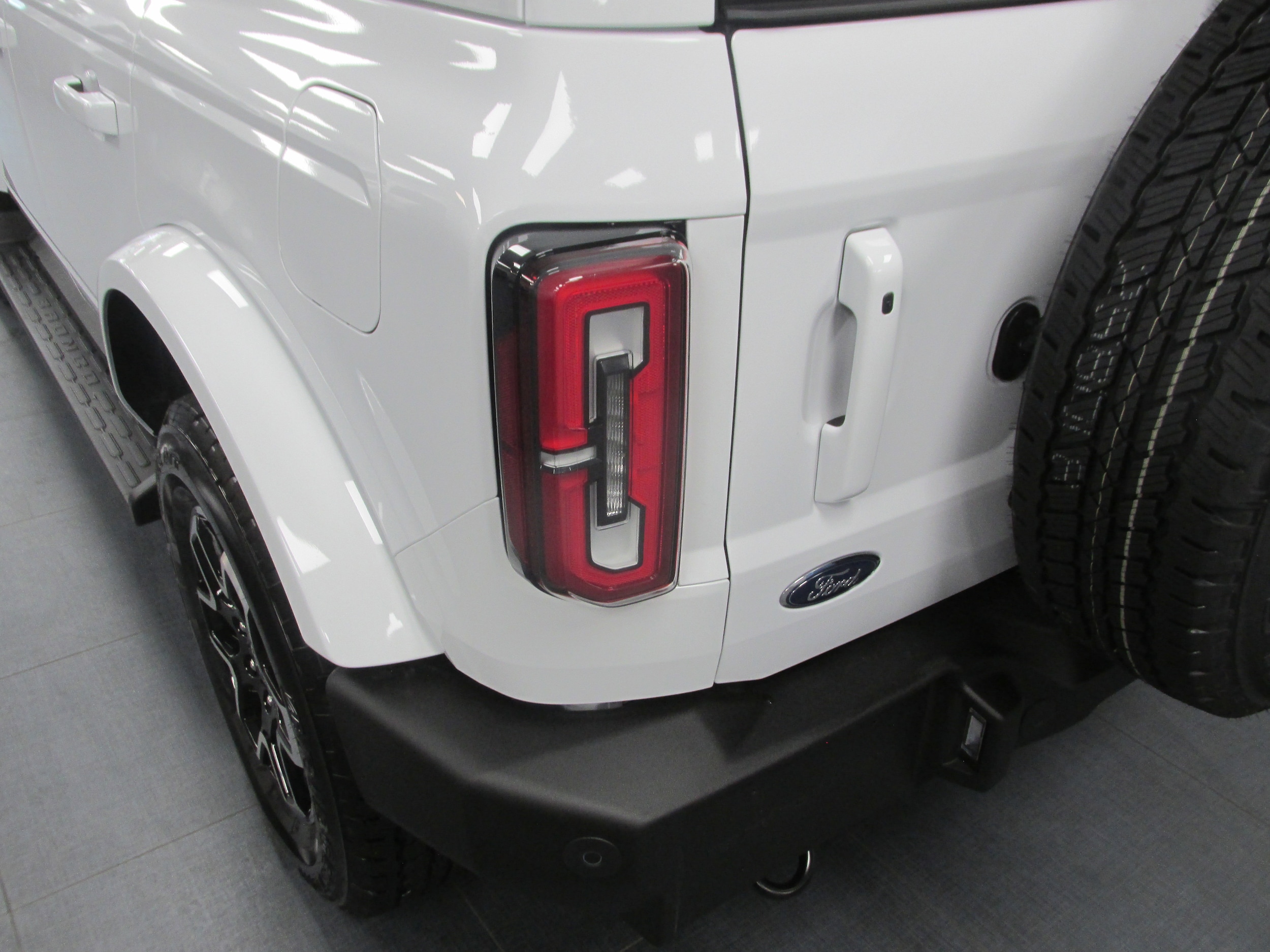 2025 Ford Bronco 4-Door Outer Banks - Photo 11