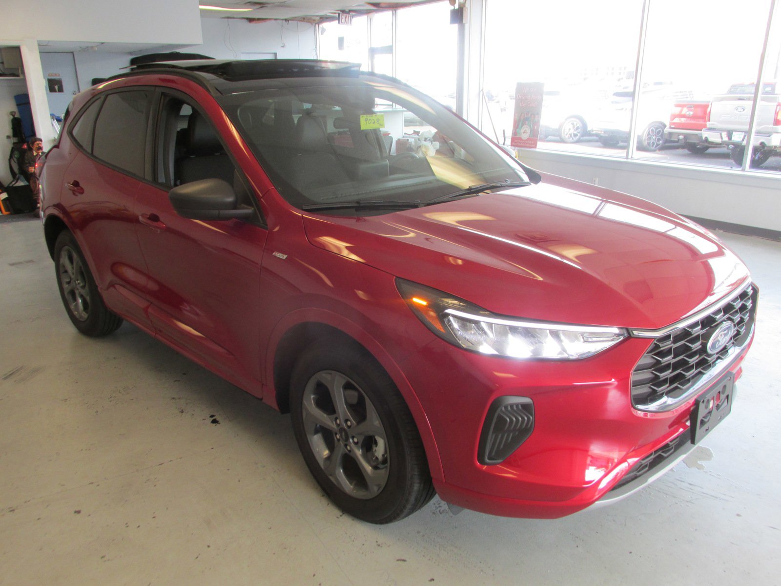 2023 Ford Escape ST-Line photo 3