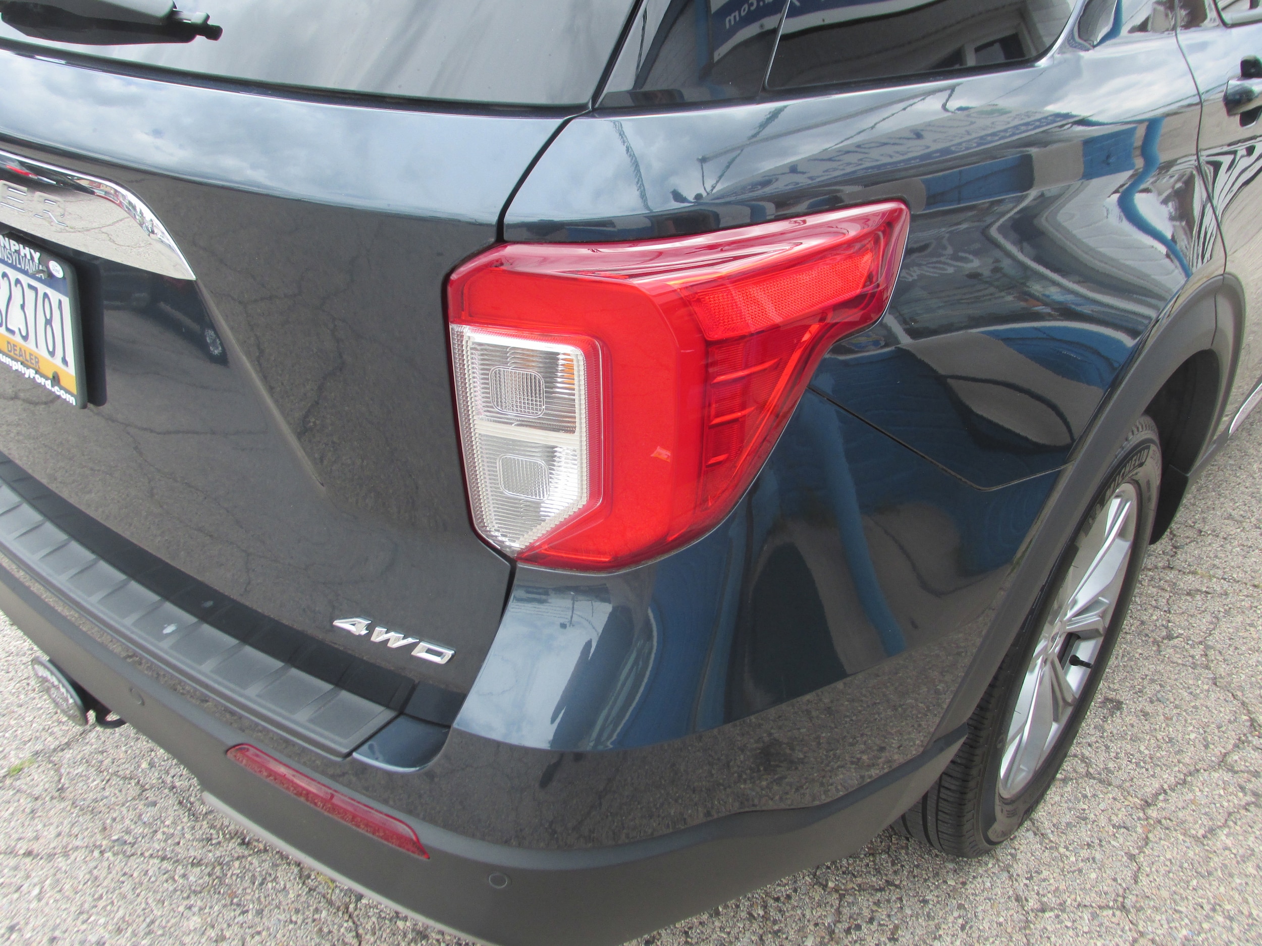 2023 Ford Explorer XLT - Photo 10