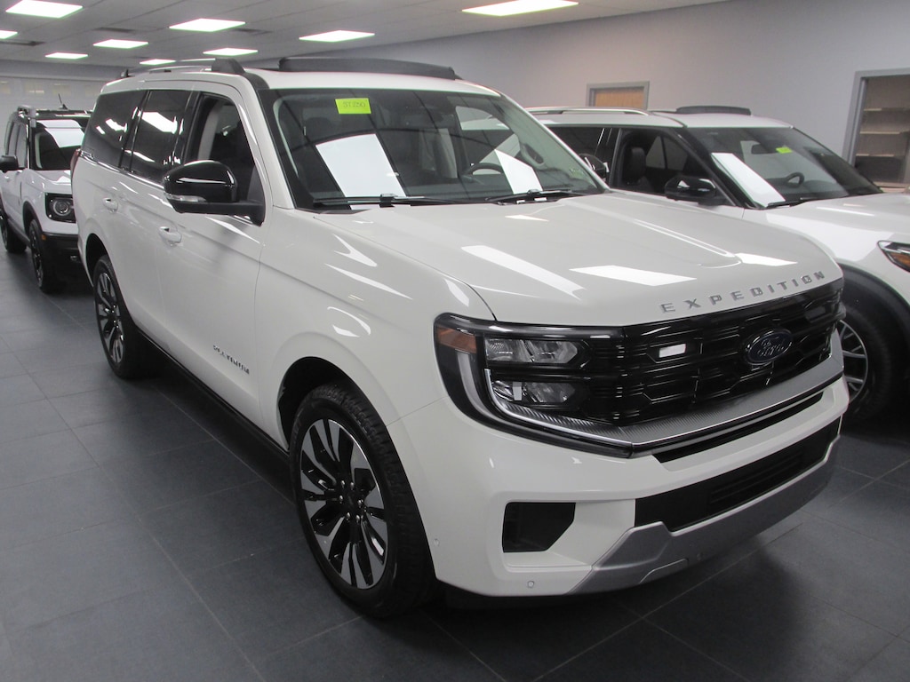 New 2025 Ford Expedition Platinum SUV