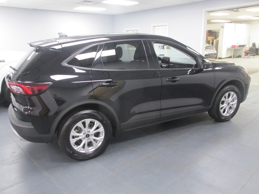 Used 2025 Ford Escape Active SUV