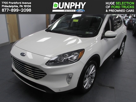 2022 Ford Escape Titanium SUV