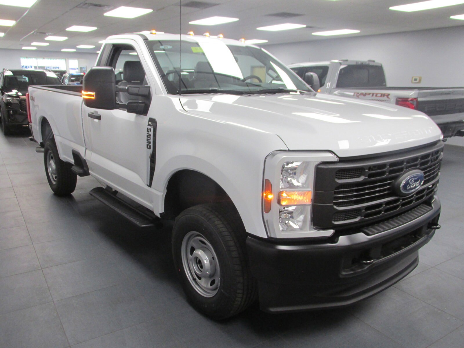 2025 Ford F-250 XL photo 3