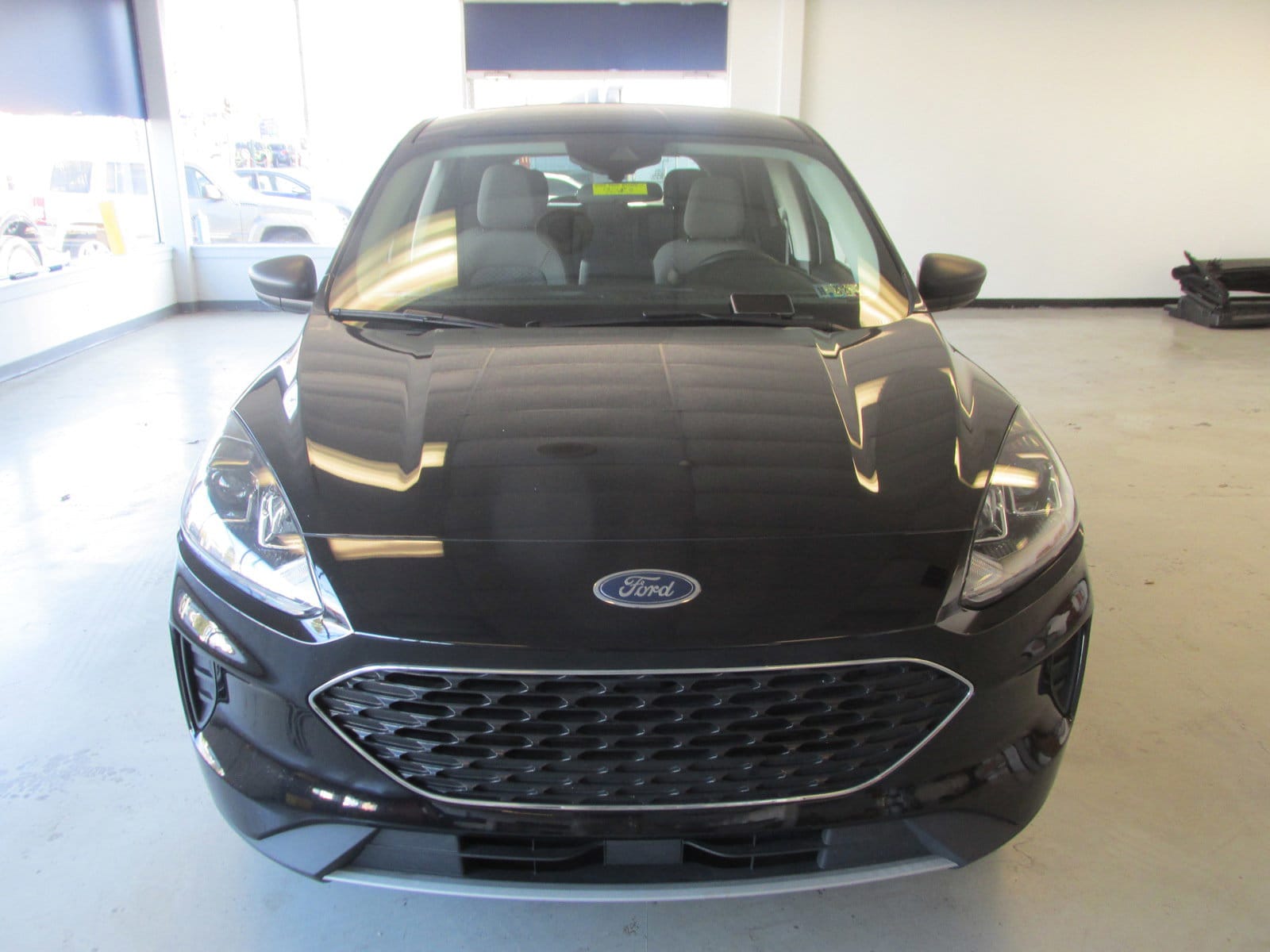 Used 2022 Ford Escape SE with VIN 1FMCU9G63NUA07472 for sale in Philadelphia, PA