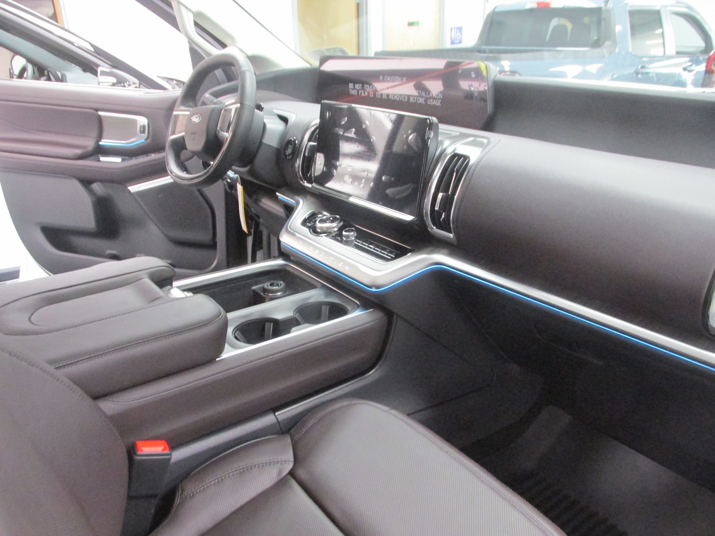 2025 Ford Expedition Platinum - Photo 30