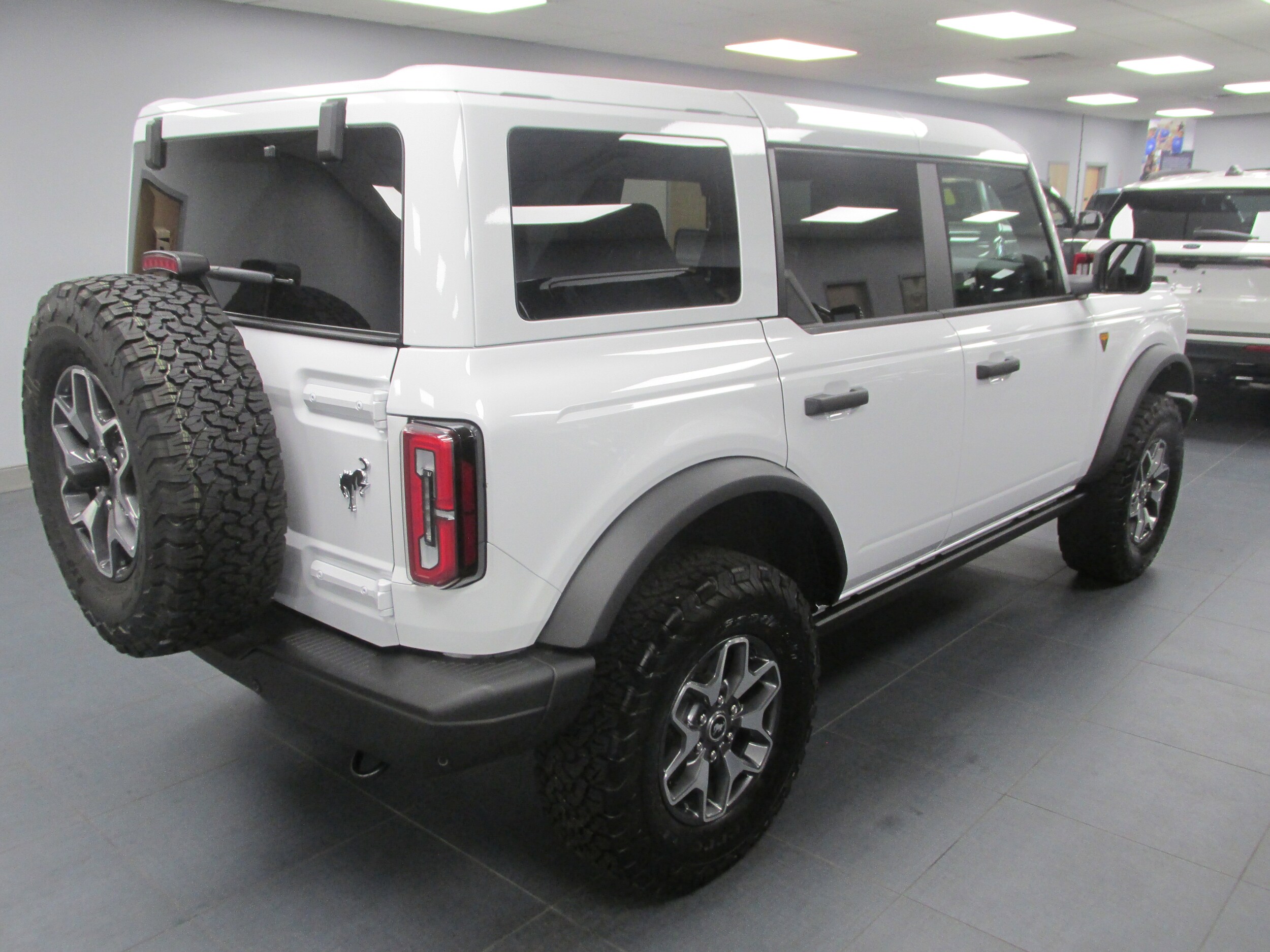 2025 Ford Bronco Badlands photo 4