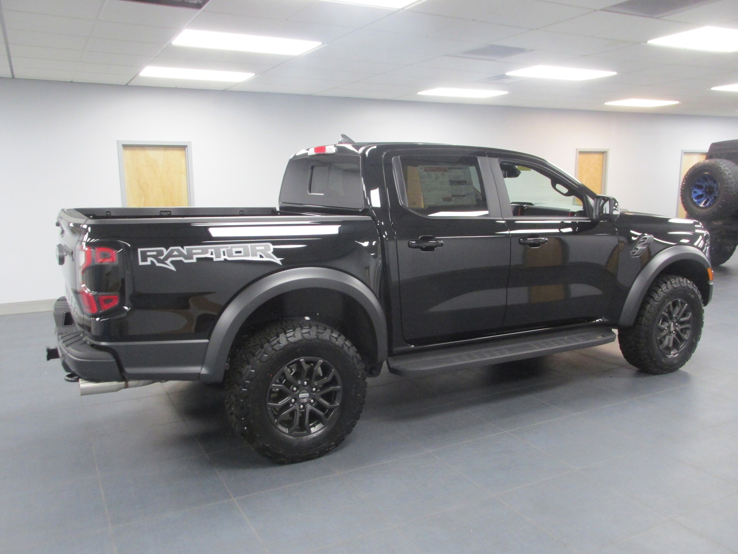 2025 Ford Ranger Raptor photo 3