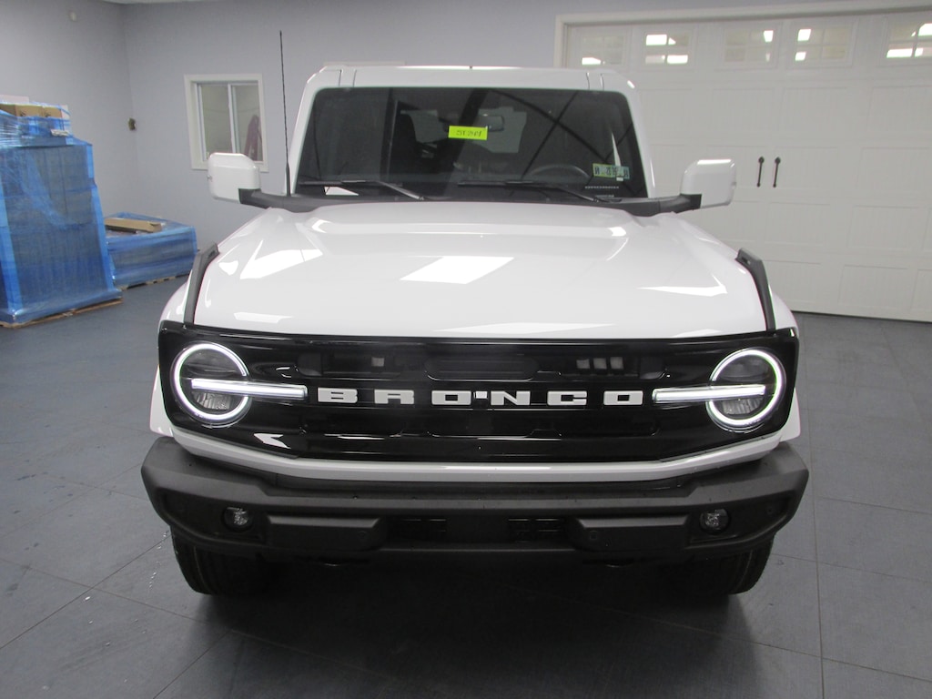 New 2025 Ford Bronco Outer Banks SUV