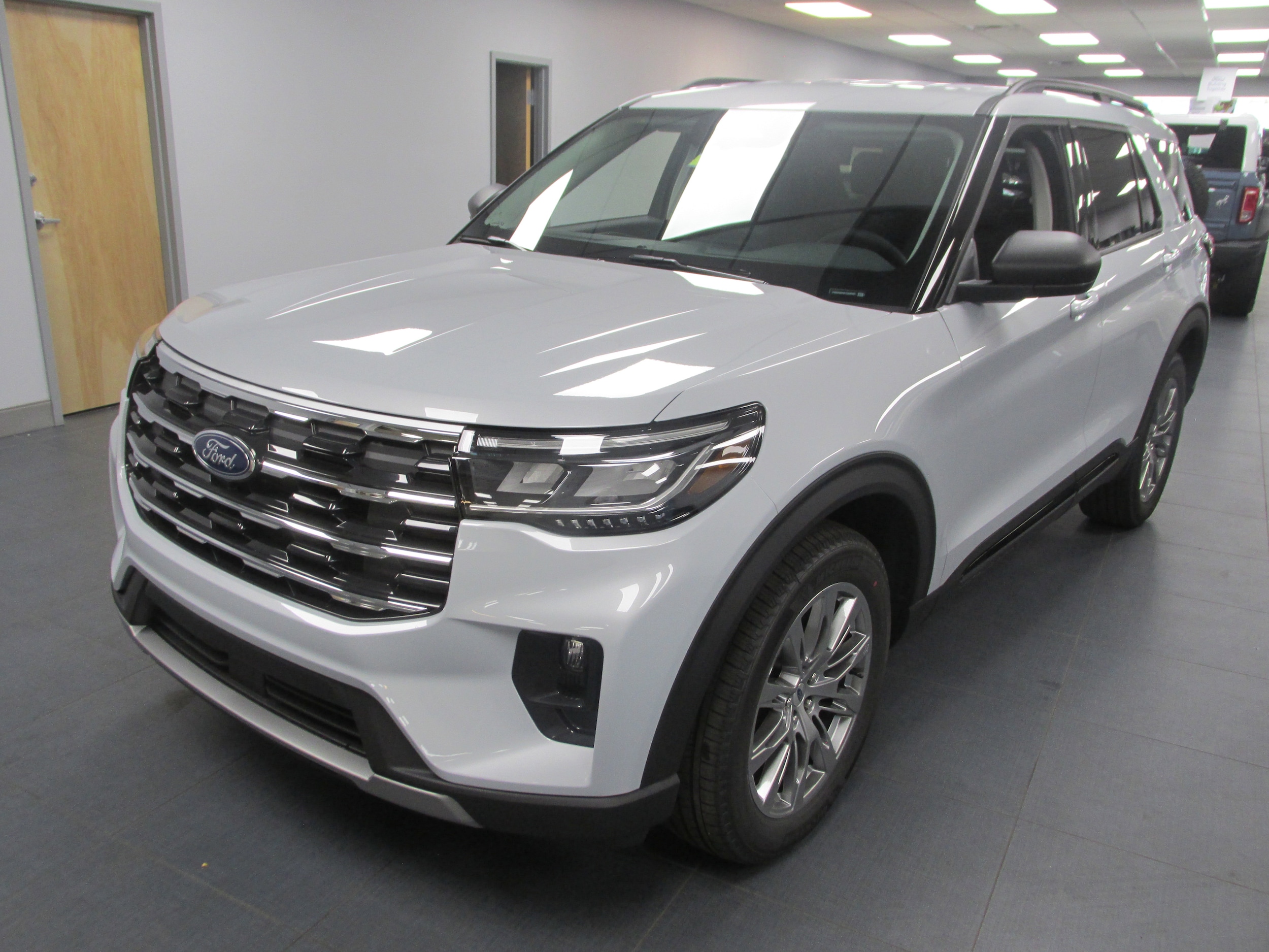 2026 Ford Explorer Active's photo
