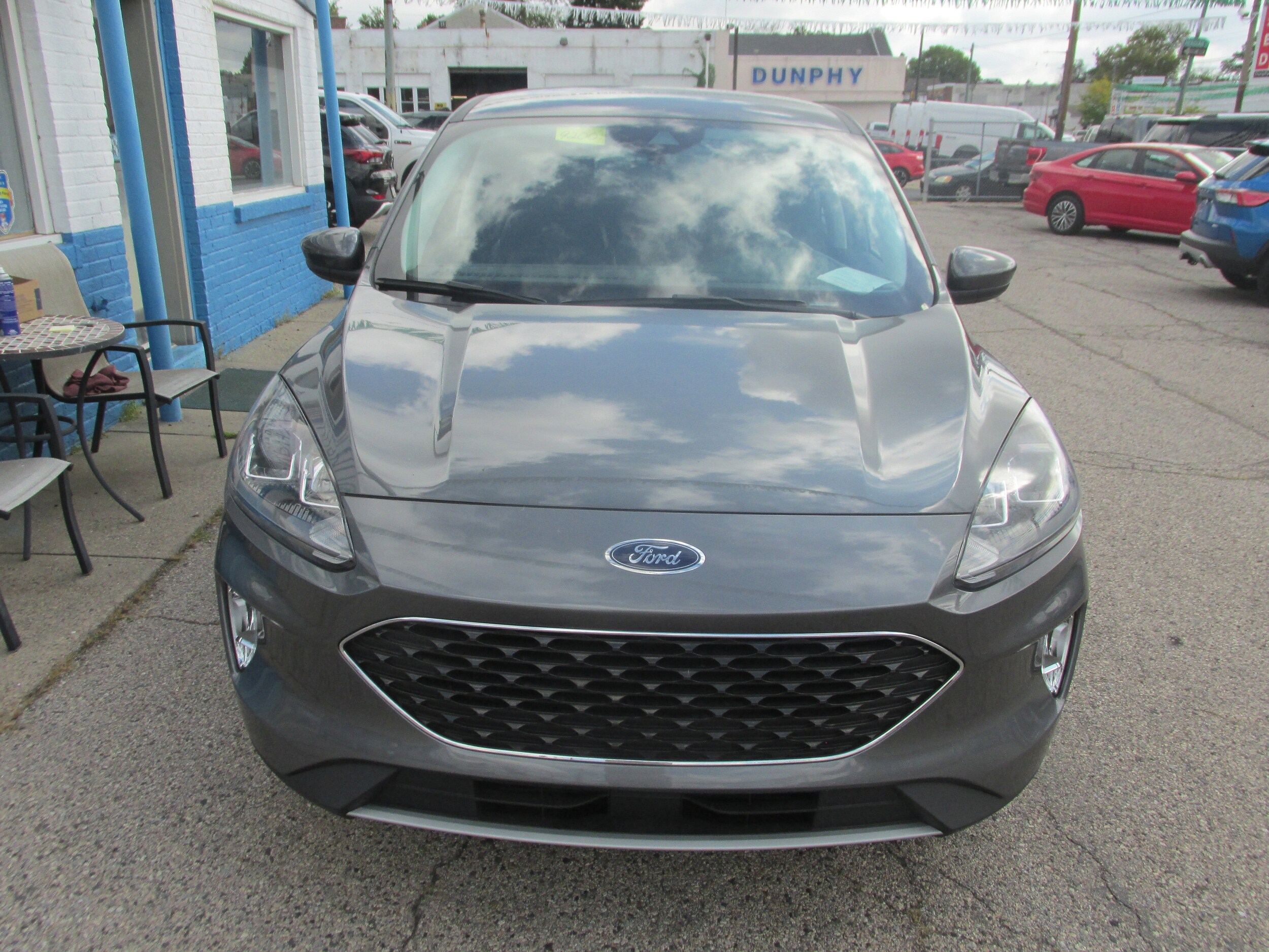 2022 Ford Escape SEL photo 2