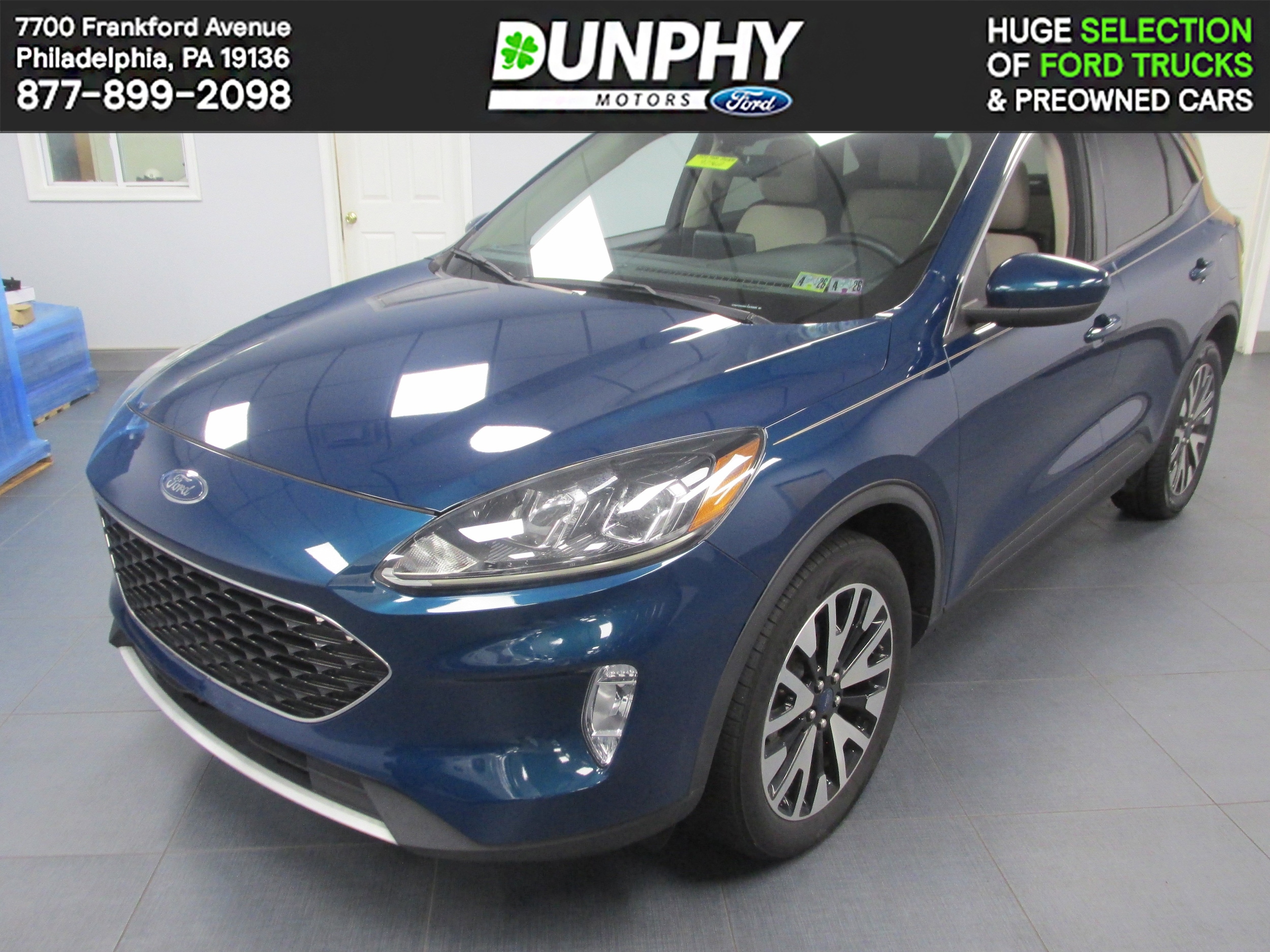 2020 Ford Escape SEL's photo