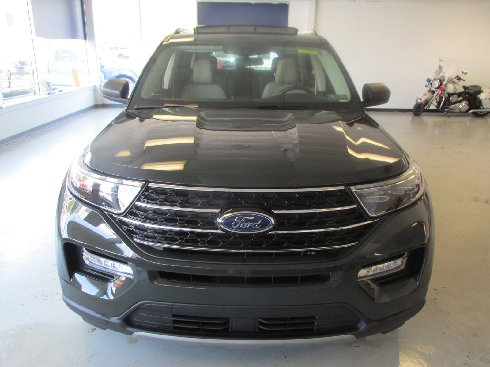 Used 2021 Ford Explorer XLT with VIN 1FMSK8DH7MGC43542 for sale in Philadelphia, PA