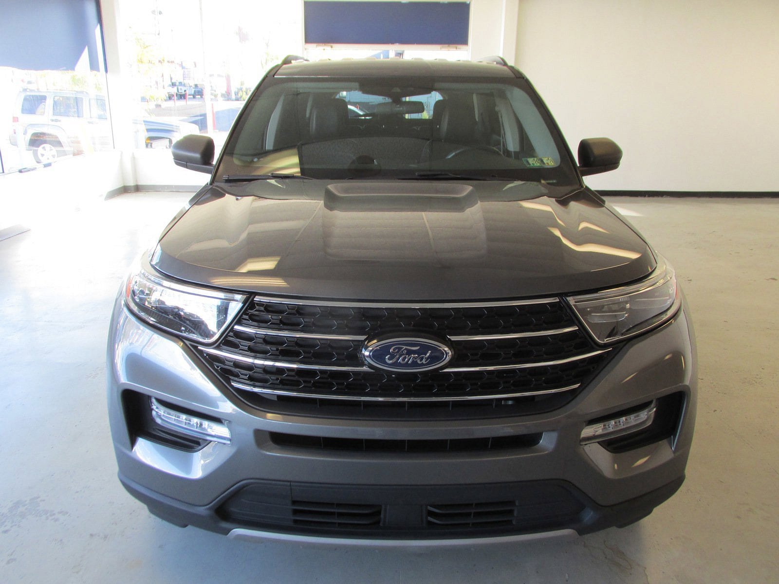 Used 2021 Ford Explorer XLT with VIN 1FMSK8DH3MGA55052 for sale in Philadelphia, PA