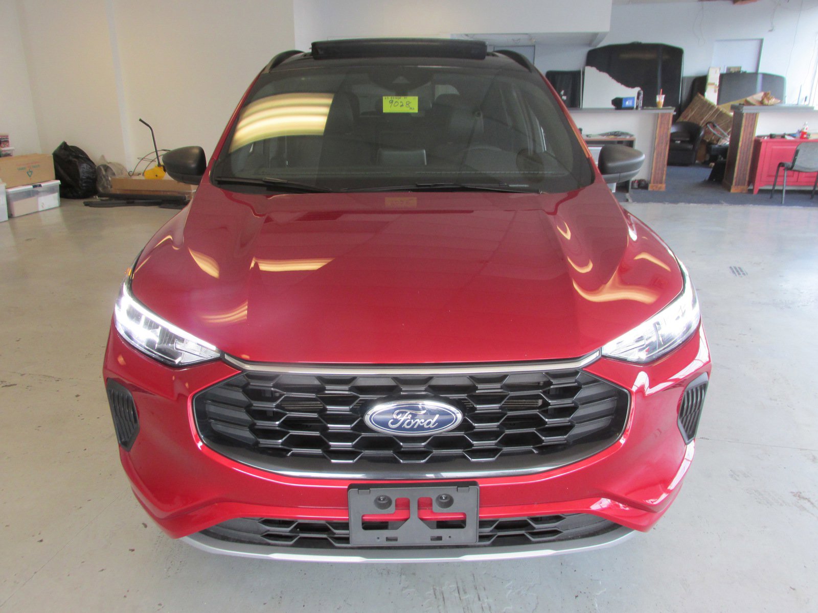 2023 Ford Escape ST-Line photo 2
