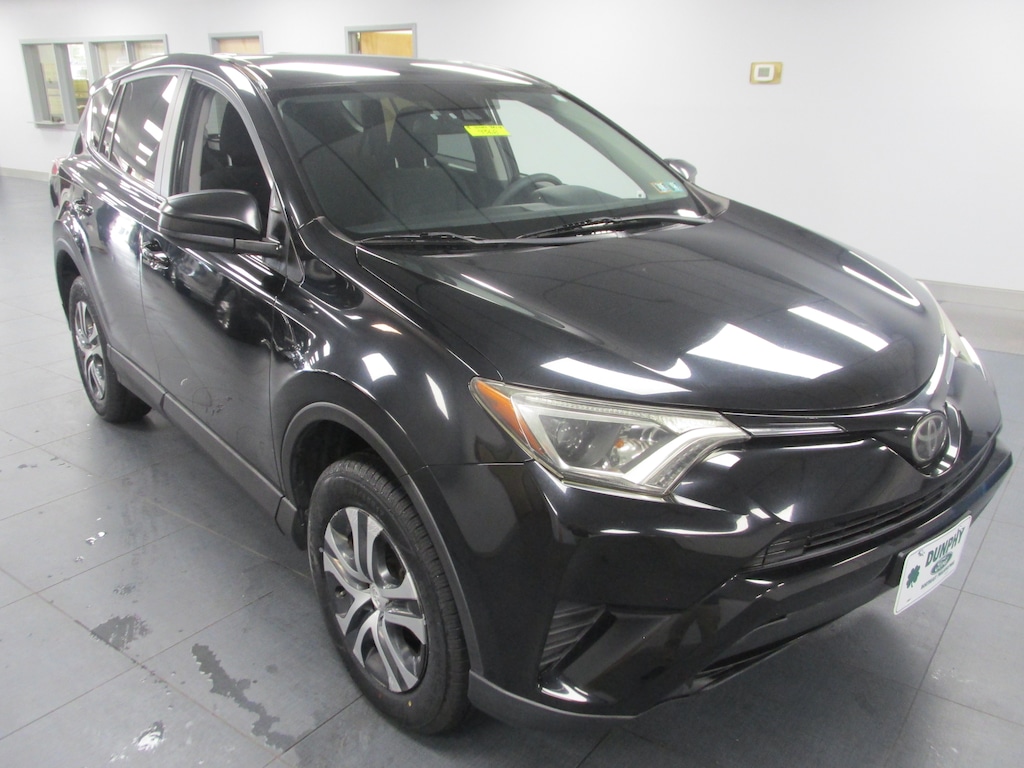 Used 2018 Toyota RAV4 LE SUV