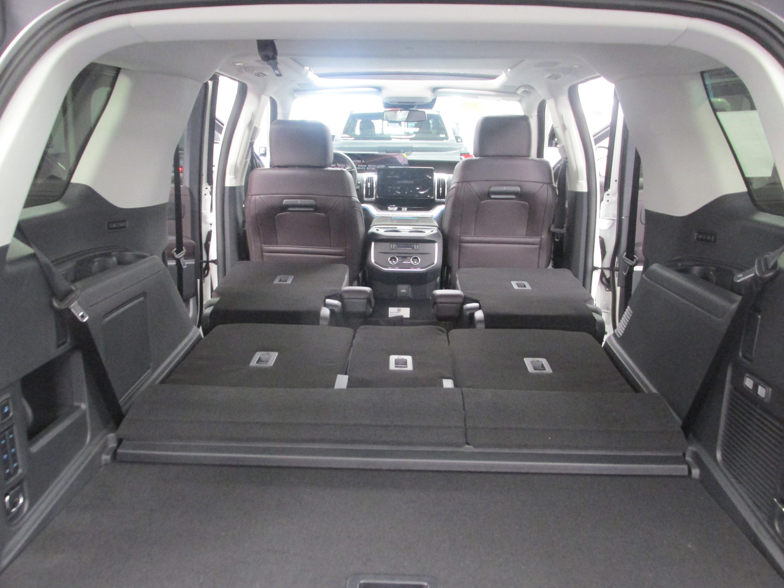 2025 Ford Expedition Platinum - Photo 27