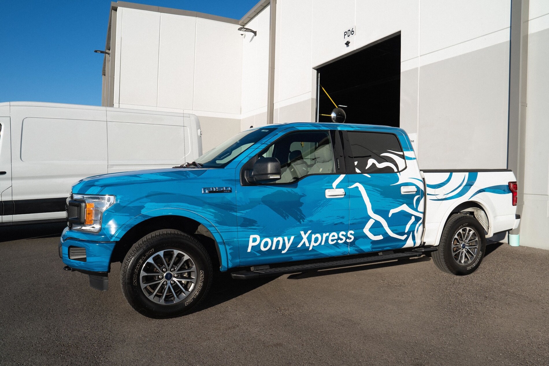 copy-of-ponyxpress-9200006_pk-1-4096x2731.jpg