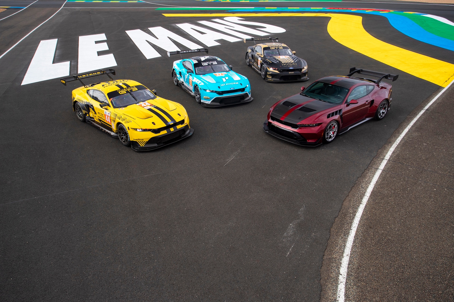 24hLeMans24_Mustang%20GT3_Mustang%20GTD_02.jpg