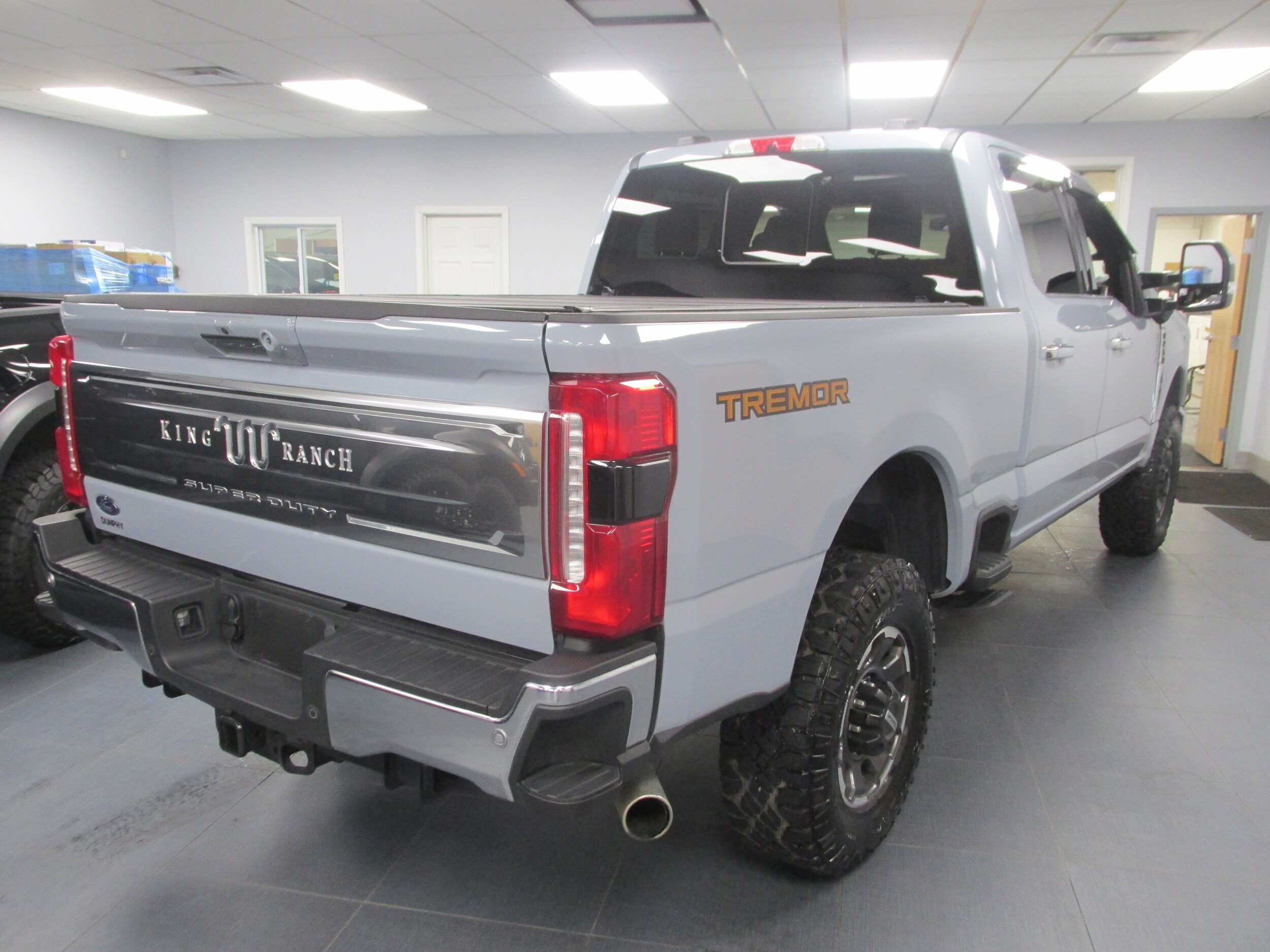 2024 Ford F-250 photo 4