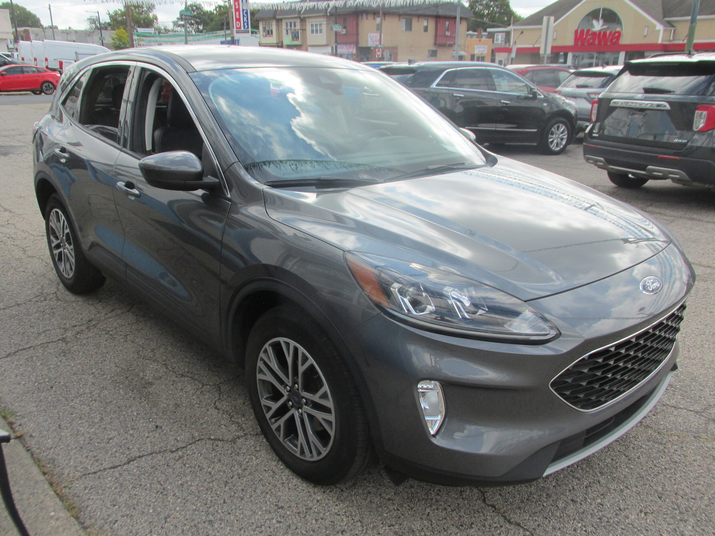 2022 Ford Escape SEL photo 3