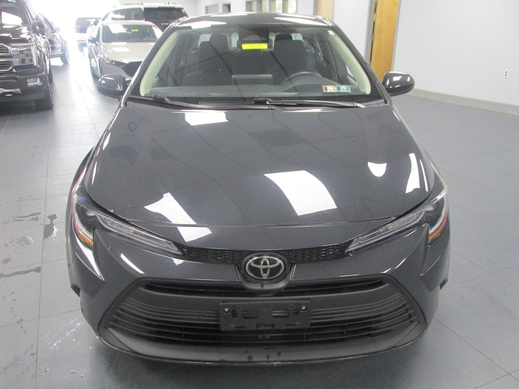 Used 2023 Toyota Corolla LE Sedan