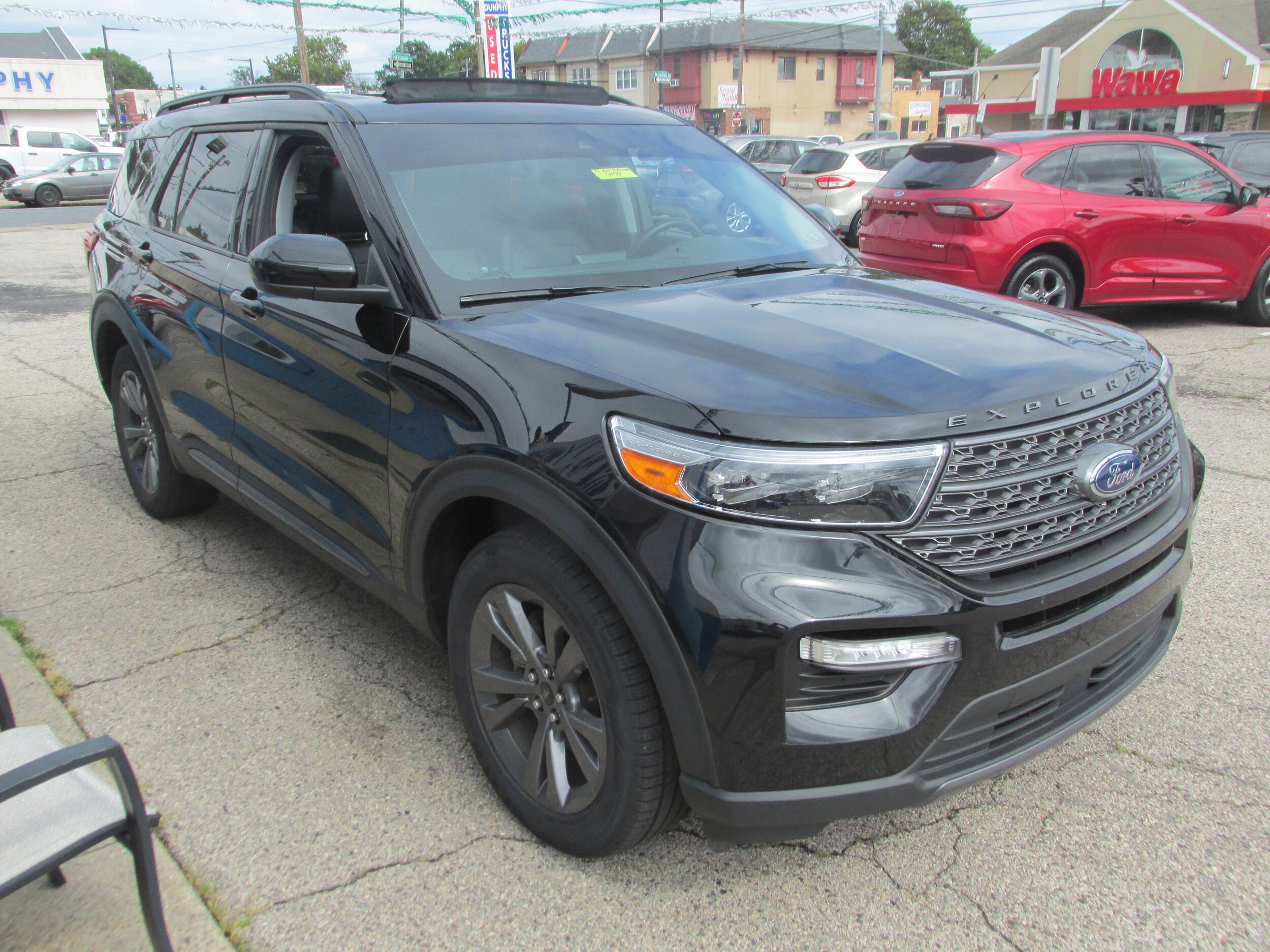 2022 Ford Explorer XLT photo 3