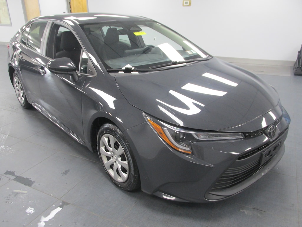 Used 2023 Toyota Corolla LE Sedan