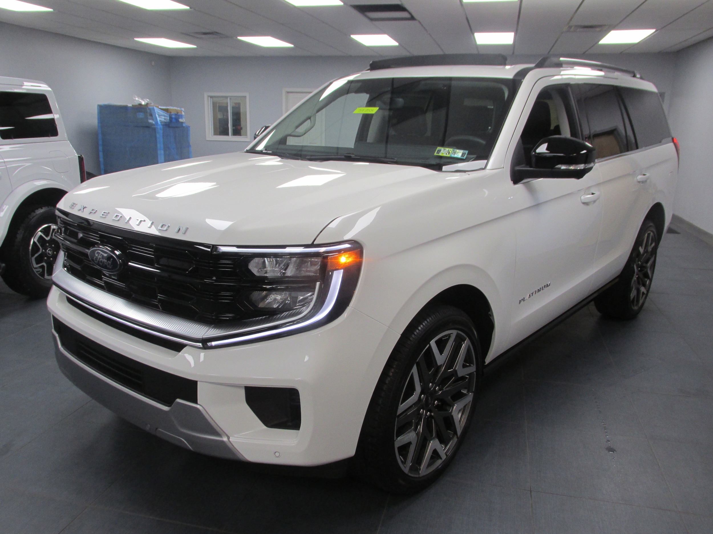 2025 Ford Expedition Platinum's photo