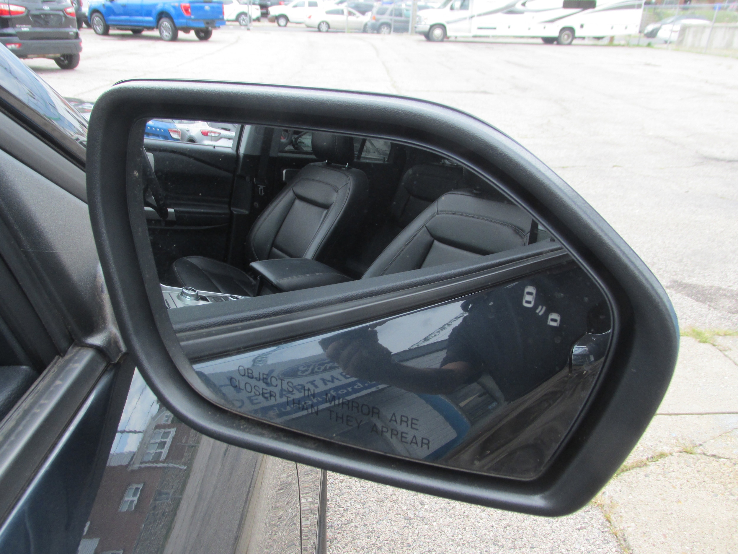 2023 Ford Explorer XLT - Photo 16