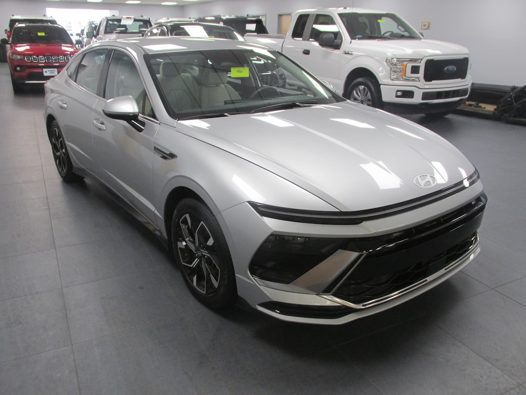 Certified 2025 Hyundai Sonata SEL Sedan