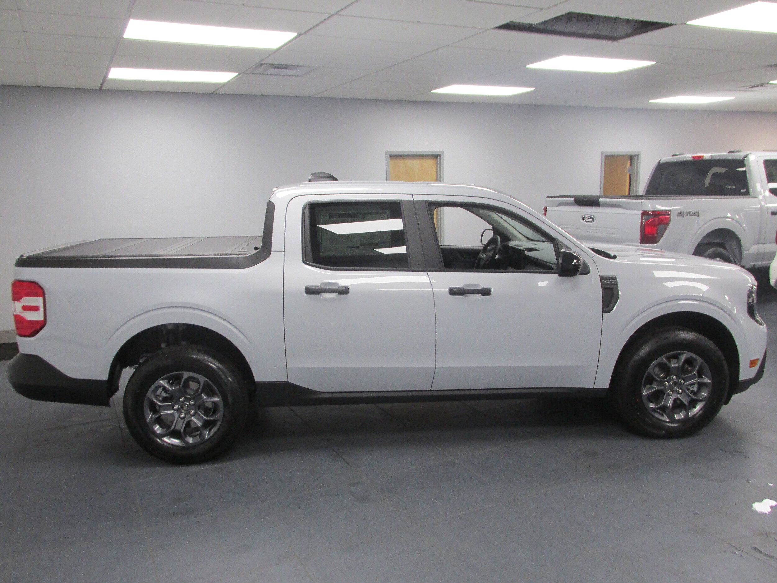 2025 Ford Maverick XLT photo 4