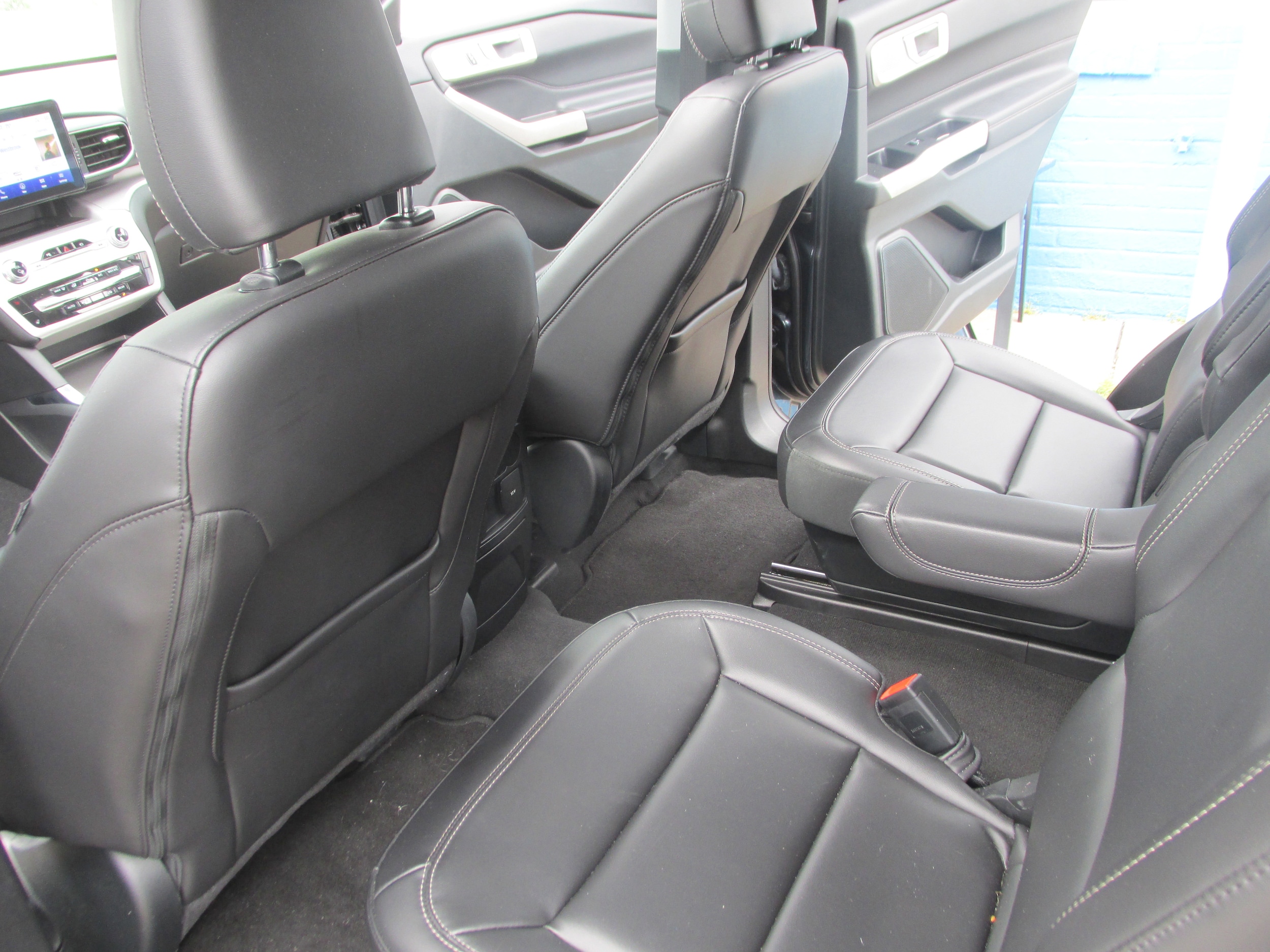 2023 Ford Explorer XLT - Photo 28