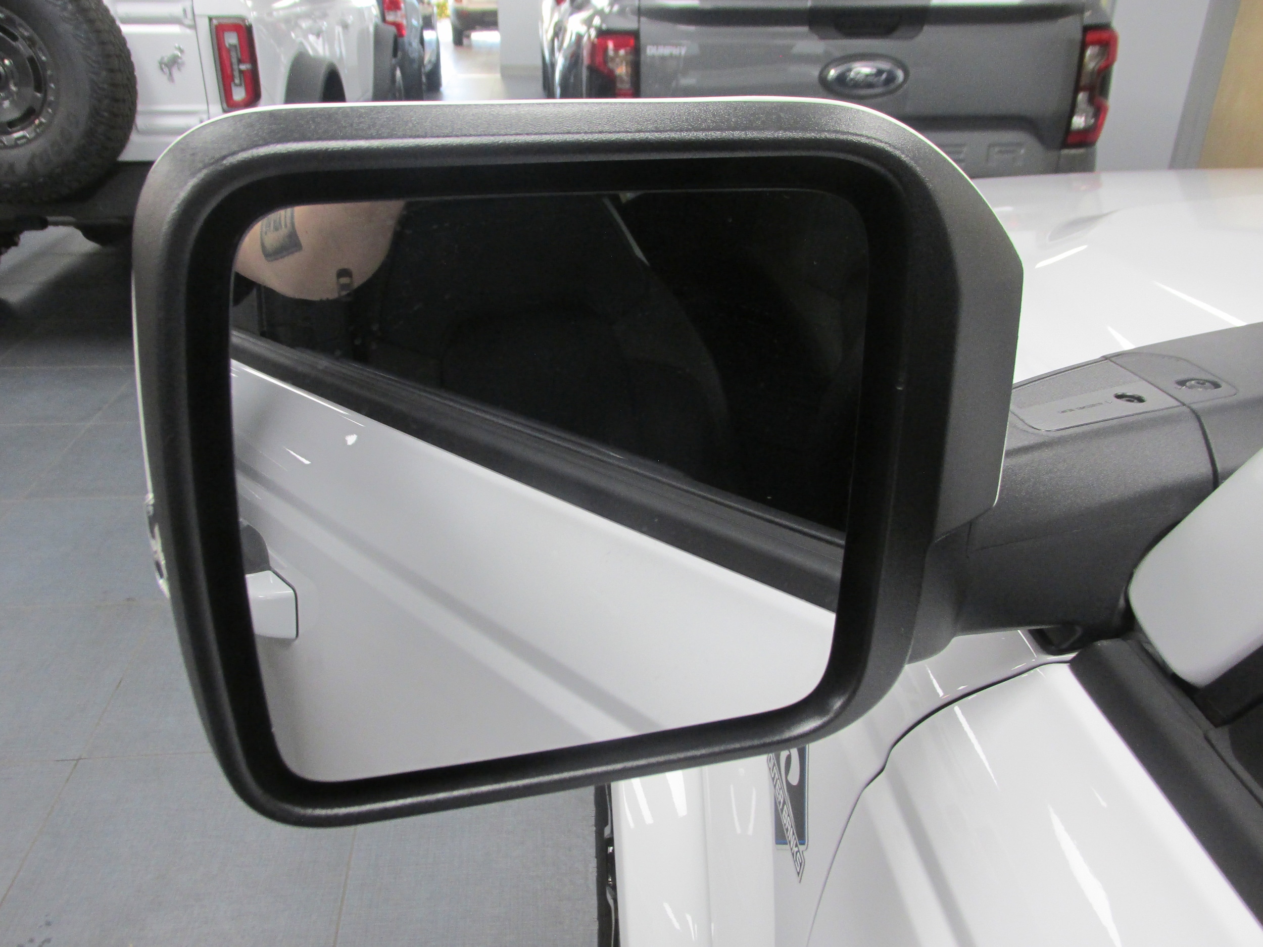 2025 Ford Bronco 4-Door Outer Banks - Photo 17
