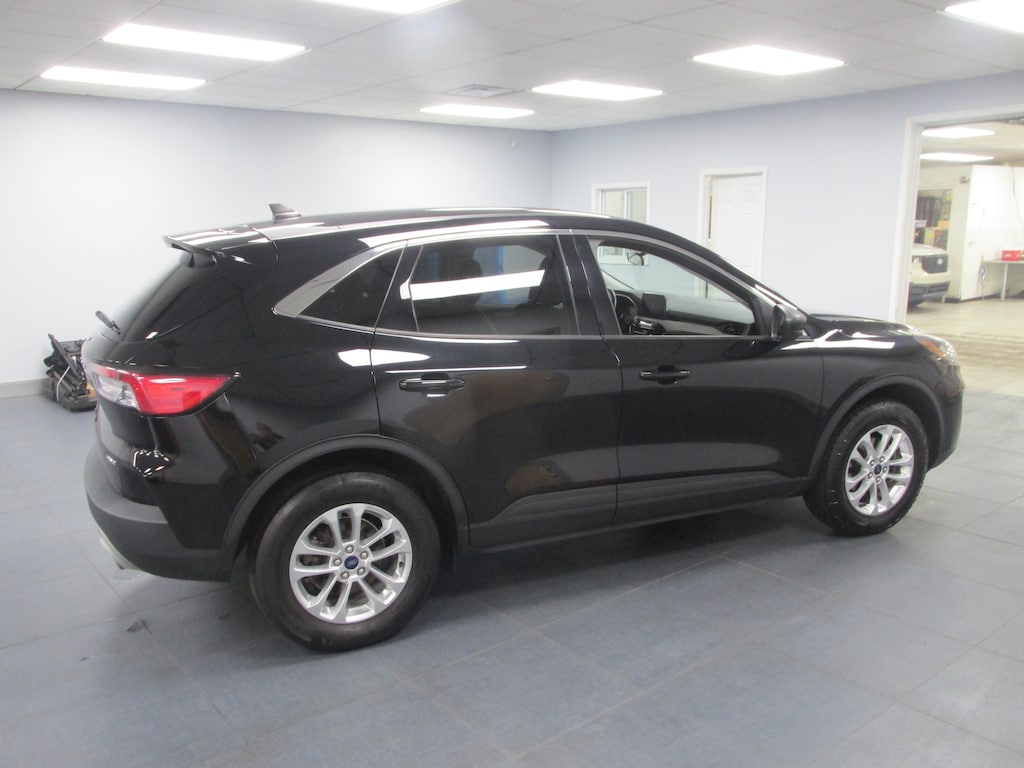 Used 2022 Ford Escape SE SUV