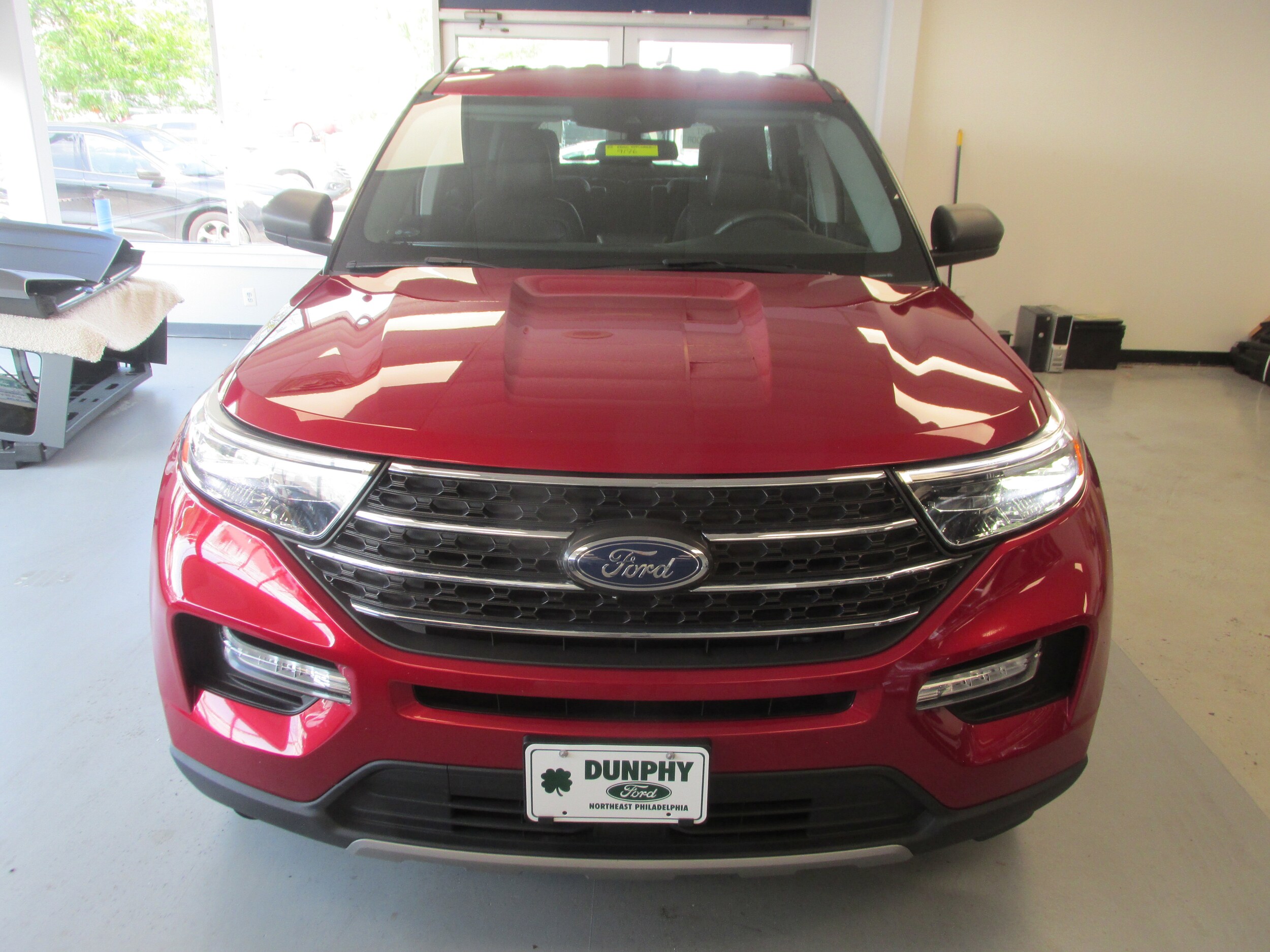 2022 Ford Explorer XLT photo 2
