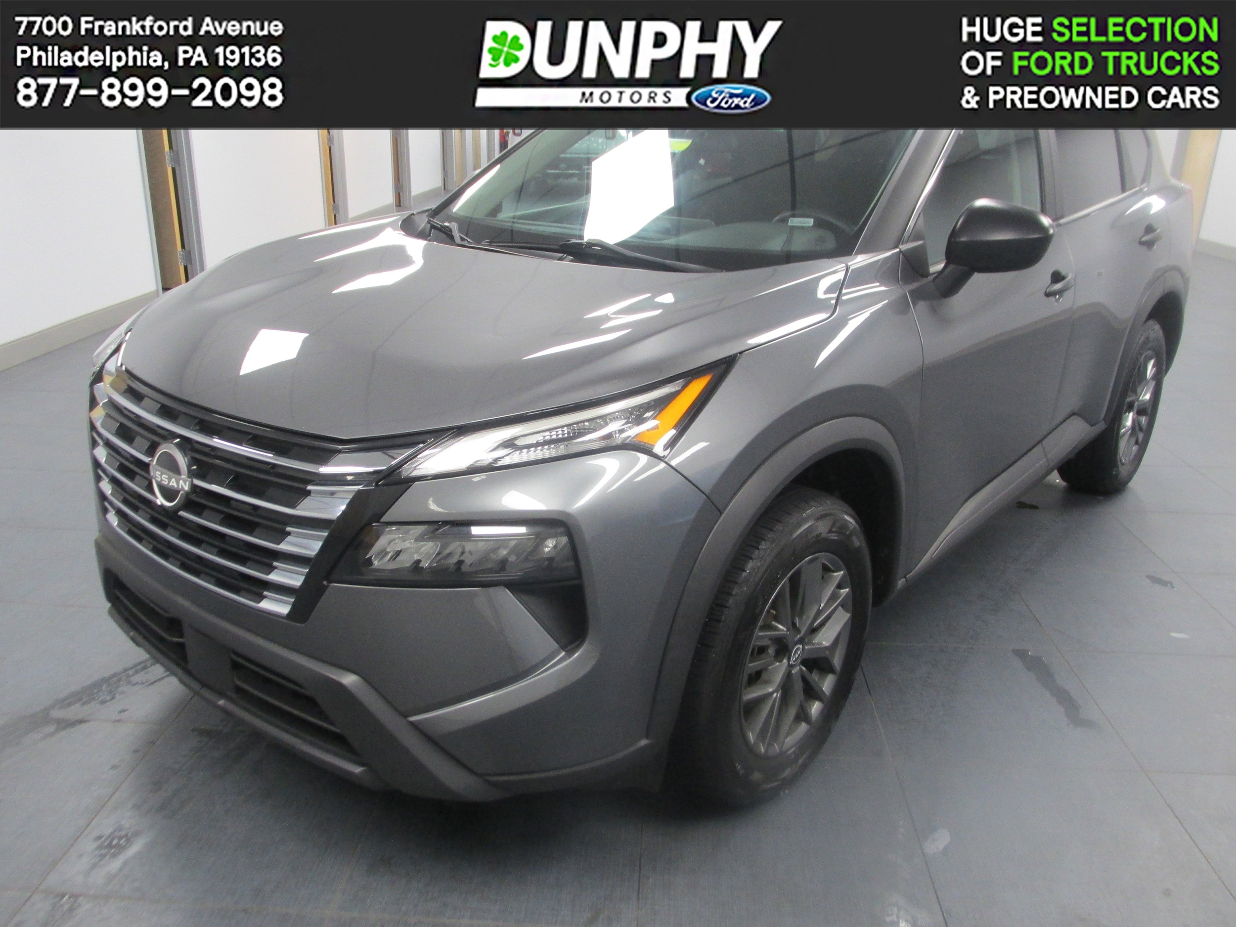 2024 Nissan Rogue S FWD's photo