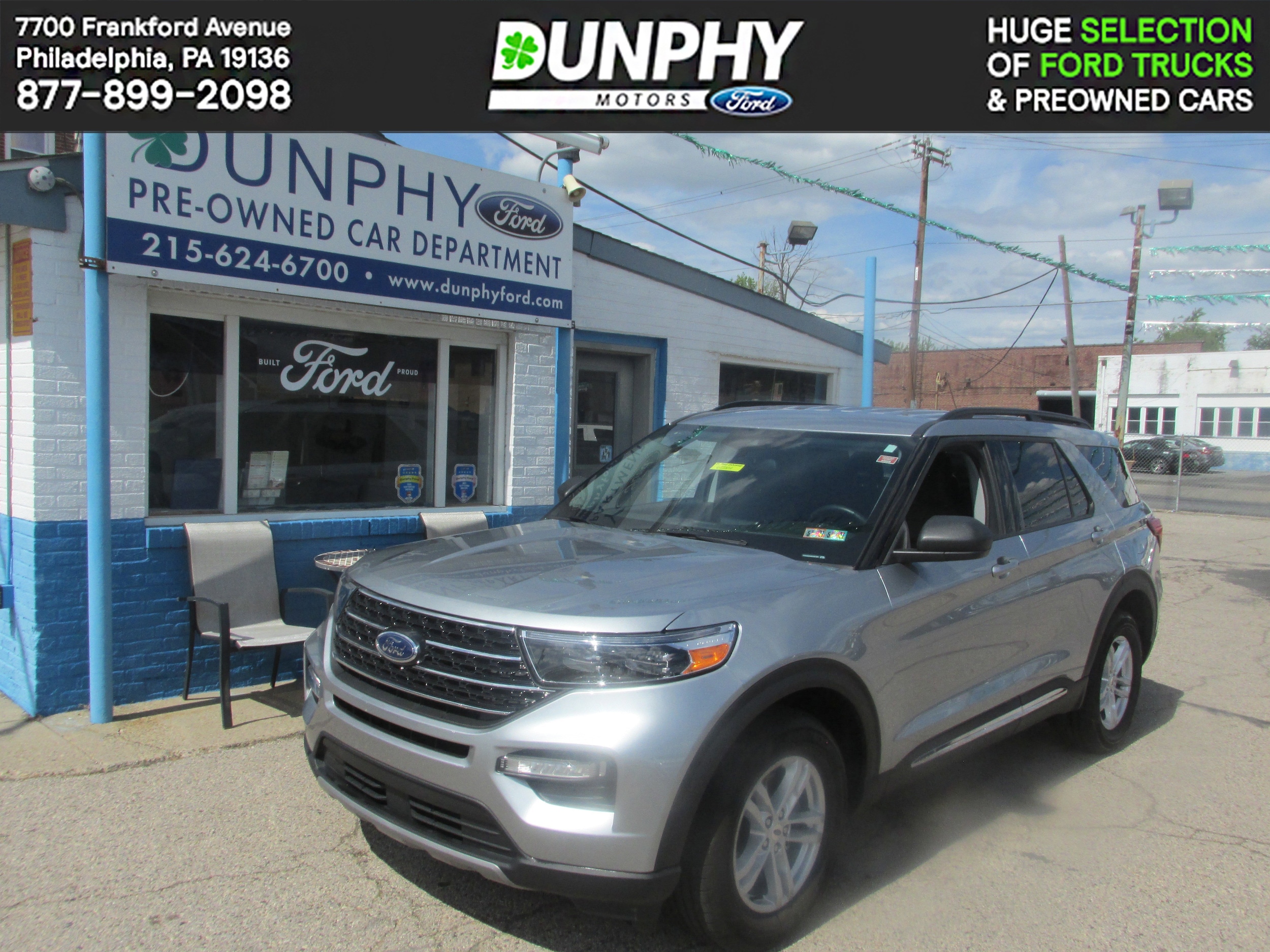 2024 Ford Explorer XLT 4WD's photo