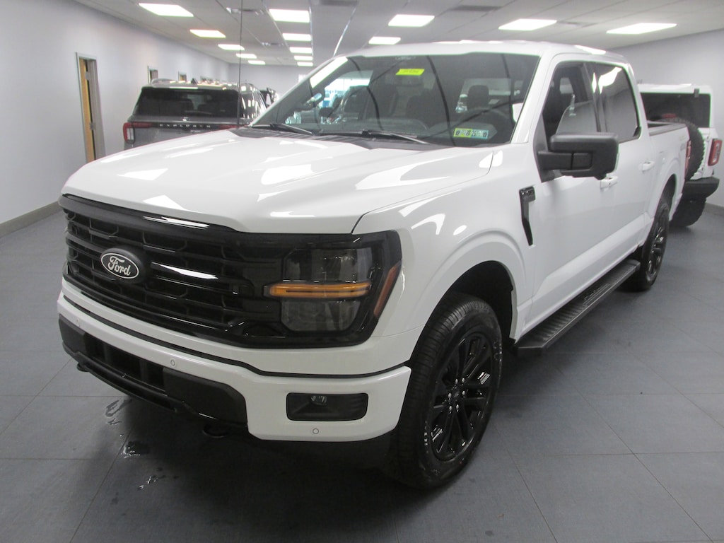 New 2025 Ford F-150 XLT TRUCK
