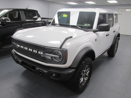 2025 Ford Bronco Badlands SUV