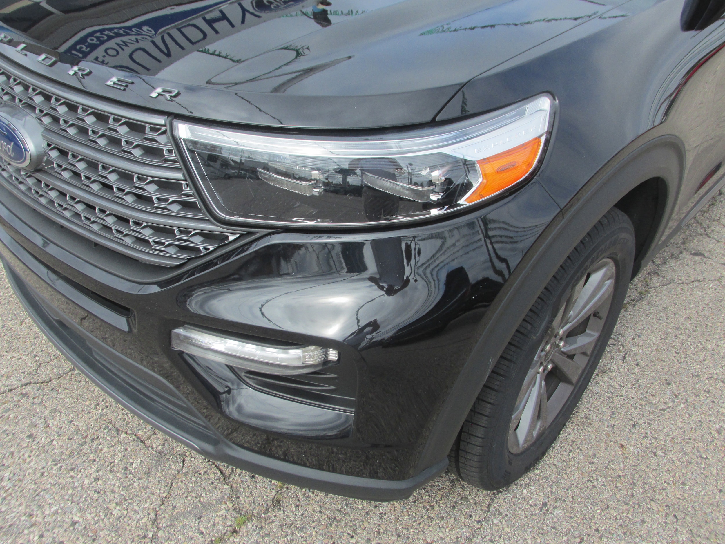 2022 Ford Explorer XLT - Photo 8