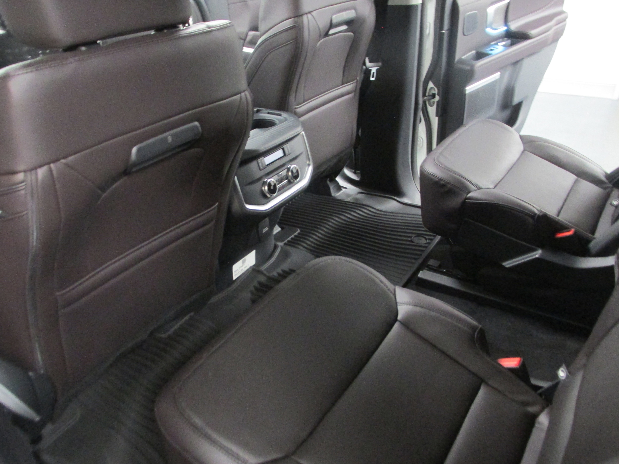 2025 Ford Expedition Platinum - Photo 28