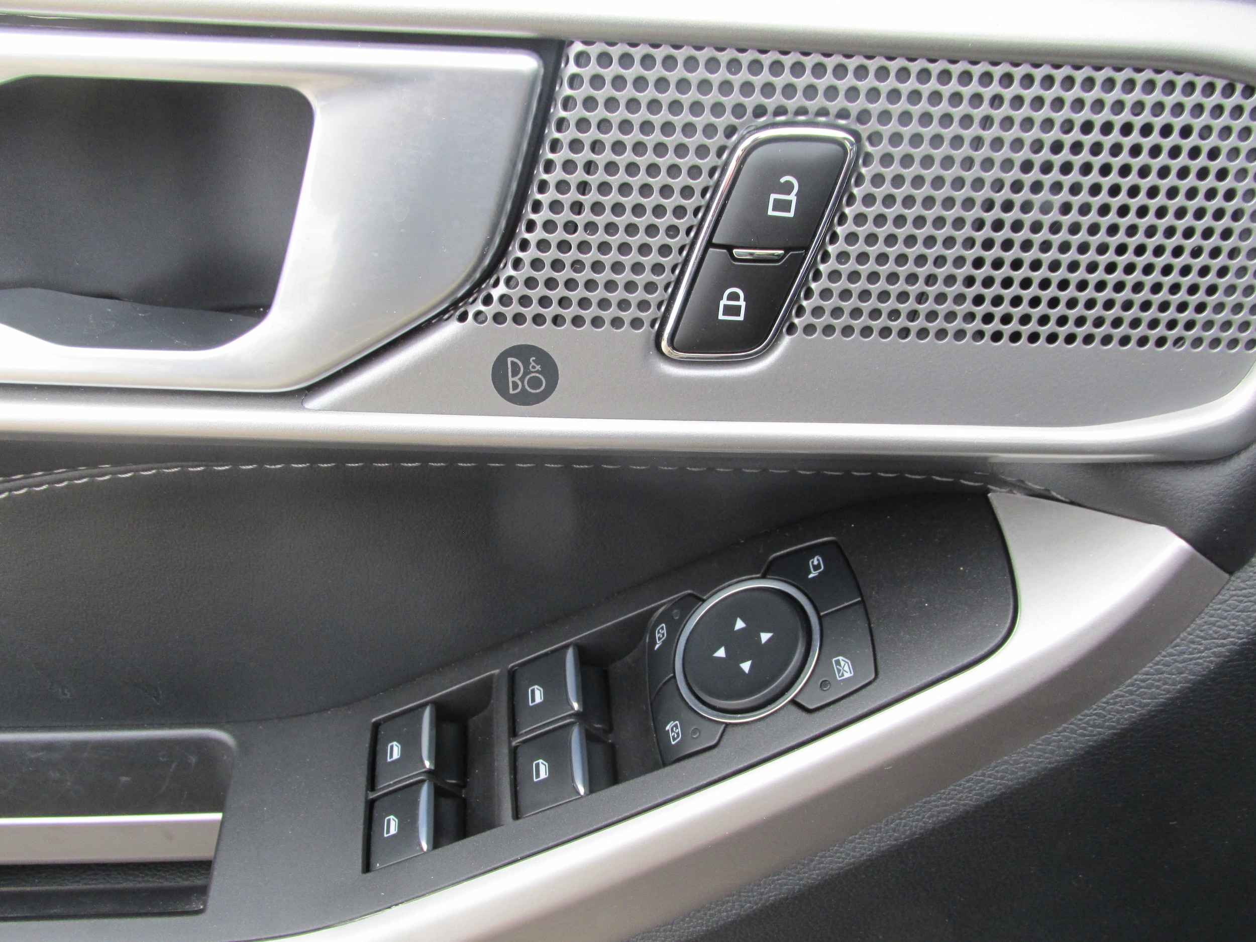 2023 Ford Explorer XLT - Photo 30