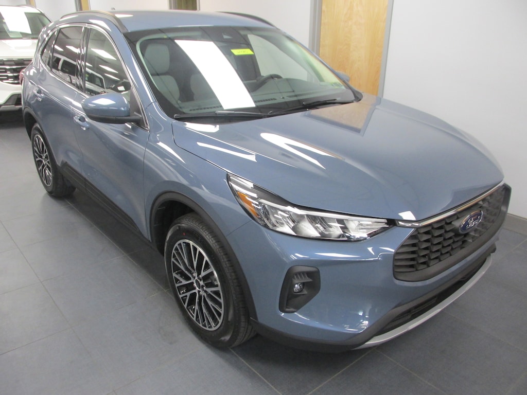 New 2026 Ford Escape PHEV SUV