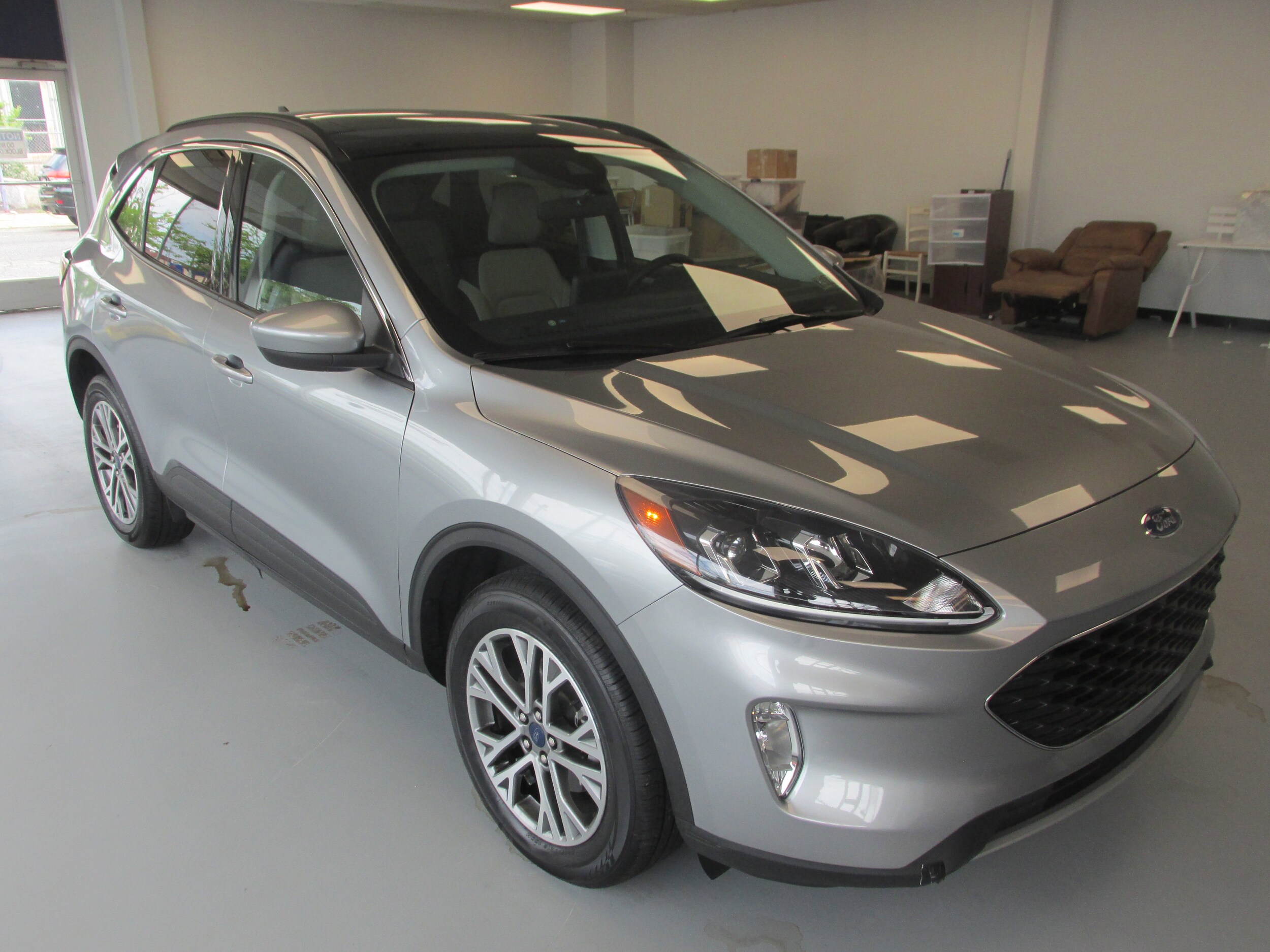 2022 Ford Escape SEL photo 3